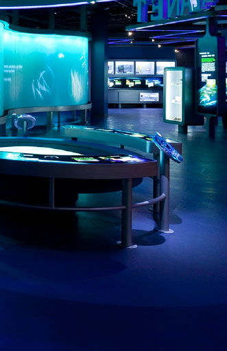 national-mississippi-river-museum-aquarium-store-travel-dubuque